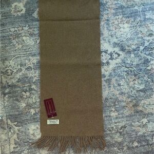 Elegant Tan Wool Scarf